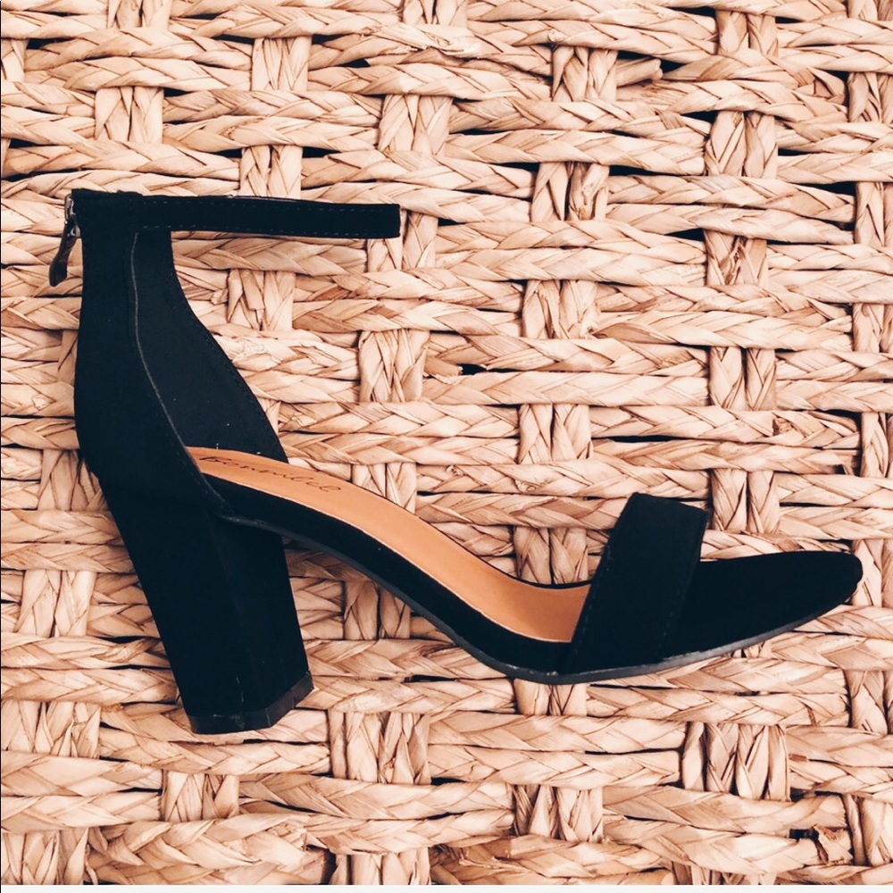 •LAST ONE (10)• 🆕 Everyday Ava Sandal - Picture 6 of 8